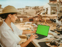 Cel mai vechi calculator din lume are peste 2.000 de ani și a fost descoperit într-un mormânt. Ce spun oamenii de știință