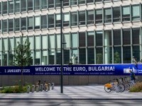 Scandal în Bulgaria. Băncile percep ilegal comisioane pentru a schimba leva în euro