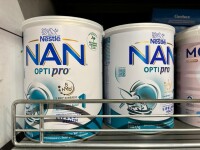 Mai multe loturi de lapte praf NAN au fost retrase de la vânzare. Ar putea fi contaminate cu o toxină