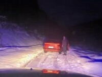 Continuă haosul provocat de vremea rea în România. Val de accidente în zonele cu ninsori și polei