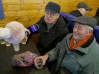 Un sărbătorit de Sfântul Ioan a primit cadou un buchet de pătrunjel. „Are o capră acasă, să-i dea de mâncare”