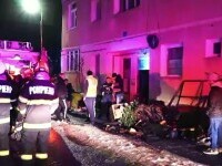 Incendiu într-un bloc din județul Sibiu. Zeci de persoane au fost evacuate: „Agitație mare, bubuitură și flăcări”
