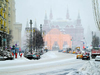 Moscova, îngropată în zăpadă. Aeroportul Șeremetievo a suspendat zborurile și mii de pasageri sunt blocați. GALERIE FOTO