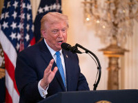 Trump reia amenințarea controlului SUA asupra Groenlandei: „Vom face ceva, fie că le place sau nu”