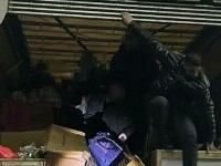 Descoperire făcută de autoritățile române și bulgare. Peste 20 de migranți ascunși într-un camion la Calafat