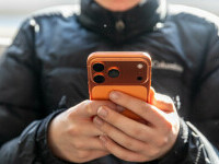 O nouă provocare pe TikTok a distrus două mașini în județul Mehedinți. Ce a putut face un adolescent | VIDEO