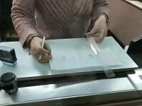 Protest inedit la Finanțe. „Ați făcut-o intenționat”. Cum a plătit un sucevean dările la stat. „Ăștia nu-s tot bani?” VIDEO