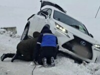 Ninsorile abundente au făcut probleme pe șoselele din țară. În București au fost 84 de accidente în doar 24 de ore