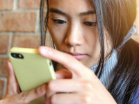 „Ești mort?” Aplicația virală în China care se adresează tinerilor care locuiesc singuri