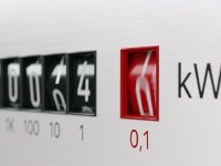 Consumul de electricitate a explodat din cauza gerului. România apelează la importuri la orele de vârf