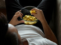 Chiar și cei mai sedentari oameni vor trăi mai mult dacă fac asta doar 5 minute pe zi. Bonus: Rețeta pentru 10 ani în plus