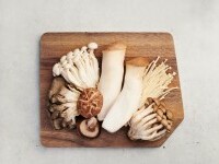 Cum se curăță corect ciupercile. Greșeli frecvente și metode recomandate de bucătari