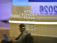 Davos 2026: Averea record a miliardarilor amenință democrația. 12 indivizi sunt mai bogați decât 4 miliarde de oameni