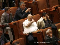 Basescu: Voiculescu plus 19 parlamentari puscariabili au dat o lovitura 