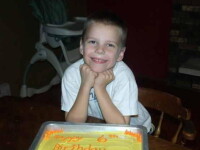 Copilul care a inviat dupa ce a fost ingropat 3 ore in nisip. Medic: \