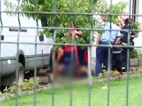 Tragedie in Maramures. Un barbat de 50 ani a murit strivit de dubita pe care o repara, in curtea casei