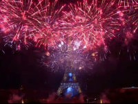 foc de artificii Paris - stiri
