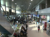Indieni cu permise de şedere irlandeze false, depistaţi în zona de tranzit a Aeroportului Otopeni