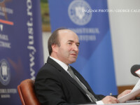 Tudorel Toader, ministrul Justiției, susține o conferință de presă la sediul ministerului,