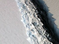 Aisberg gigant desprins din Antarctica