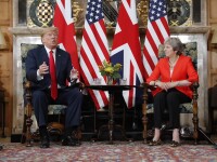 DOnald Trump şi Theresa May