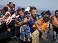 6 morţi, printre care 3 copii, după ce o barcă cu migranţi s-a scufundat lângă Lesbos