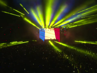 Momentul în care DJ KSHMR mixează ”Noi suntem români” la Neversea