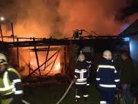 Incendiu izbucnit în condiții suspecte, în Bistrița-Năsăud. Mărturiile vecinilor