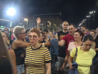 Bon Jovi i-a dezamăgit și pe fanii străini veniți la București. ”Pare că are alergie”