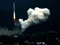 Rusia și China vor să construiască împreună o bază pe Lună