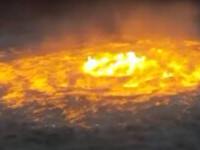 Un cerc de foc, izbucnit în ocean, în apropiere de Mexic, în urma unei scurgeri de gaz. VIDEO