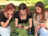 Cinci adolescente din București au creat o aplicație și au câștigat un concurs european. Cum funcționează