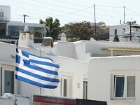 Grecia extinde testarea obligatorie. Toți angajații nevaccinați din turism se vor testa în mod regulat