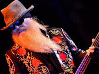 Dusty Hill, basistul trupei ZZ Top, a murit în somn la vârsta de 72 de ani