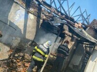 Un bărbat și-a dat foc intenționat la casă în județul Sibiu. Autoritățile au dezvăluit motivul. FOTO