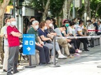 China izolează milioane de locuitori în urma creşterii cazurilor de Covid. Shanghai se teme de o revenire a restricţiilor