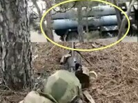 VIDEO. Prostia soldaților ruși. Un militar împușcă de aproape un sistem de rachete
