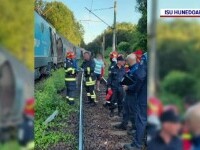 Un tren încărcat cu grâu a luat foc la Petroșani. Mecanicul a încercat singur să stingă incendiul