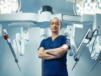 Intervenții robotice, realizate în cadrul MedLife Medical Park, cu tehnologia de ultimă generație a robotului da Vinci Xi