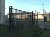 Ce despăgubiri trebuie să plătească o școală din Botoșani unui elev, după ce poarta de la intrare a căzut peste el