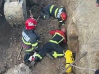 Doi muncitori, îngropați sub un mal de pământ la Castelu. Pompierii intervin „în condiții extreme”