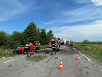 Accident grav în Suceava. Un bărbat a murit după ce a intrat cu mașina într-un TIR
