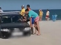 Pățania unui șofer de 18 ani care a intrat cu mașina pe plaja din Eforie Nord. Turiștii au chemat poliția. VIDEO