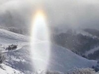 „Portalul către o altă dimensiune”, surprins de un fotograf într-o stațiune de schi. Fenomenul straniu are o explicație