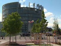 Se construiește un „zid” împotriva extremei drepte în Parlamentul European. Șoșoacă și Lazarus, respinși de „Suveraniști”