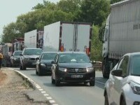 DN58A din Timiș e blocat și plin de camioane, din cauza lucrărilor. Se stă pe loc cu orele. „E un coșmar”