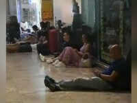 Românii rămași blocați în aeroporturi după anularea zborurilor Wizz Air au primit câte un tichet de 5 euro