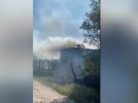 Incendiile de vegetație mistuiesc și case. S-a întâmplat într-un sat din Tulcea