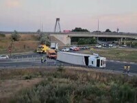 TIR cu 15 tone de fier beton, răsturnat la intrarea în podul Constanța Sud-Agigea. Cum s-a produs accidentul