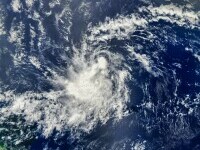 Furtuna tropicală Chantal a lovit Carolina de Sud şi ar putea provoca noi viituri